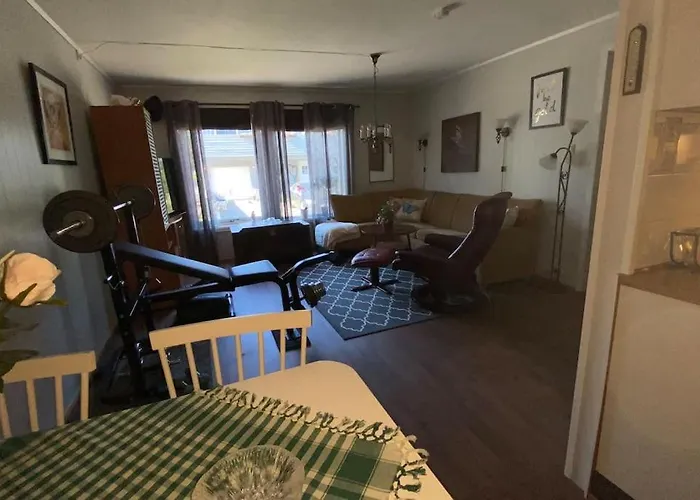 Cozy Near Center And Nature Lägenhet Kristiansund