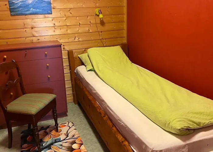 Cozy Near Center And Nature *