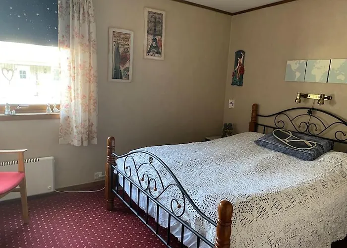 Cozy Near Center And Nature Lägenhet Kristiansund