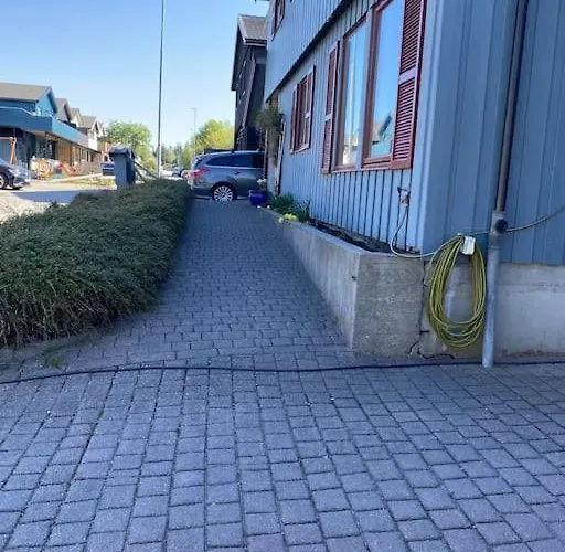 Cozy Near Center And Nature Kristiansund