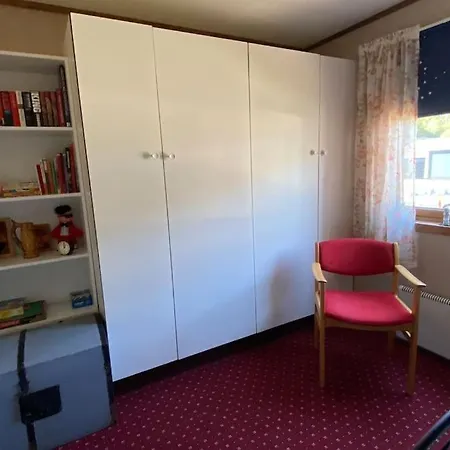 Cozy Near Center And Nature