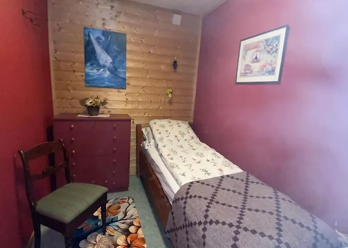 Cozy Near Center And Nature Kristiansund